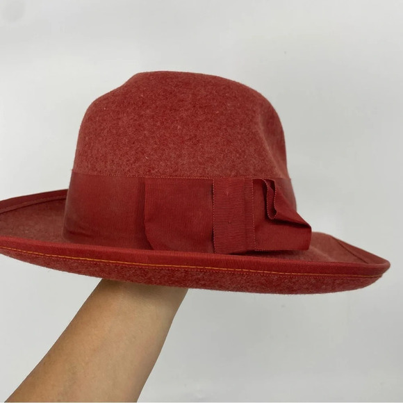 Betmar red wool felt fedora hat. - Picture 4 of 8